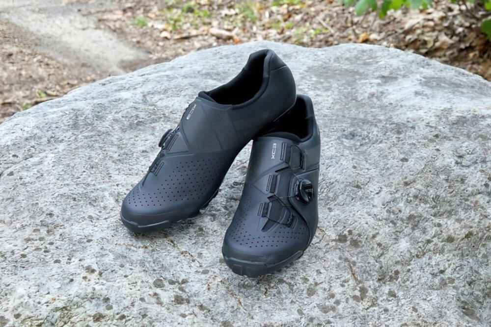 Buty rowerowe SHIMANO SH-XC300 Czarny rozmiar 40 wygodne funkcjonalne dopasowane