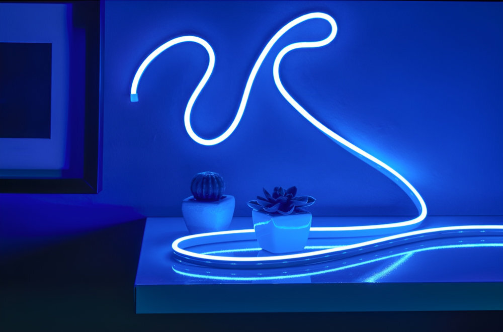 Taśma LED CELLULARLINE Neon pilot zdalnego sterowania zmieniać kolory, regulować jasność i tworzyć różnorodne efekty świetlne
