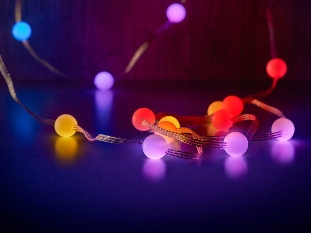 Taśma LED CELLULARLINE BULBLIGHTS5M Kulki Rgb 5 m do sypialni kuchni, jadalni, salonu czy garderoby