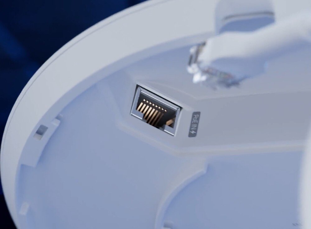 Punkt dostępu UBIQUITI U7 Pro montaż zasilanie
