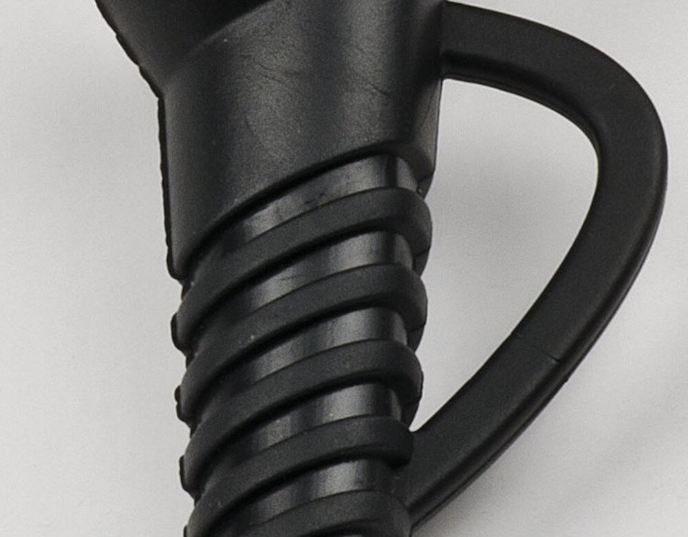 Suszarka GIRMI PH4604 2200W Wygoda użytkowania Łatwo wymienialny filtr praktyczny haczyk zawieszenie wygodne przechowywanie Solidna konstrukcja ergonomiczny kształt 