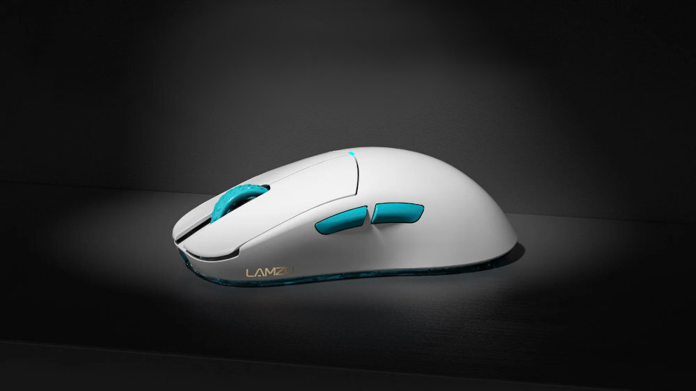 LAMZU Atlantis OG V2 Pro - mysz na biurku na ciemnym tle