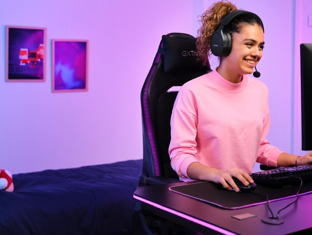 Słuchawki TRUST GXT Fayzo Wireless dodatki tryby podswietlenie RGB