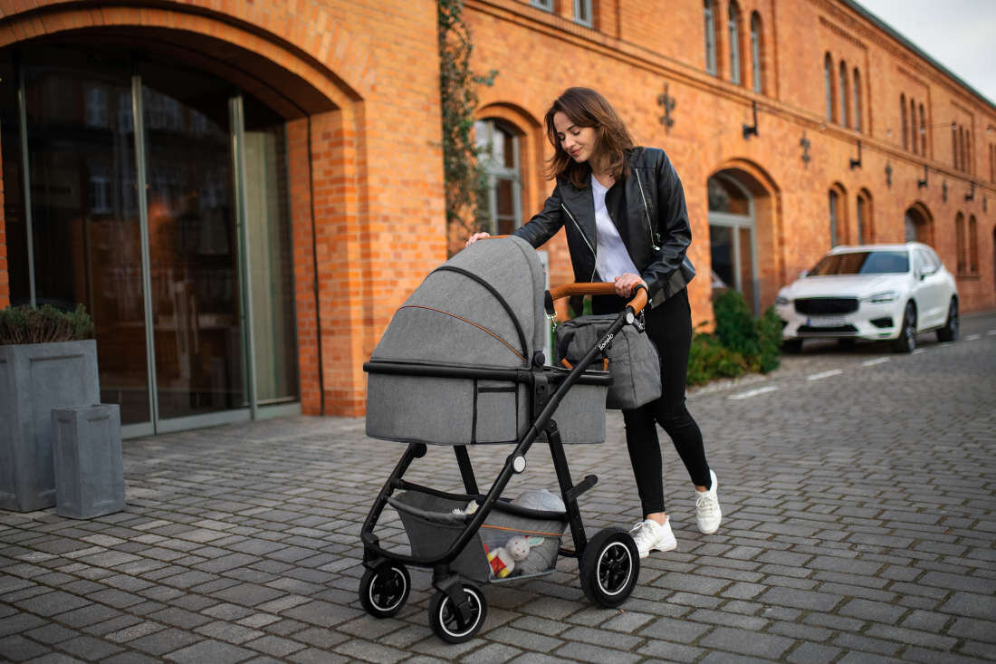 Wózek dziecięcy LIONELO Amber Czarno-różowy gondola materac rączka przenoszenie