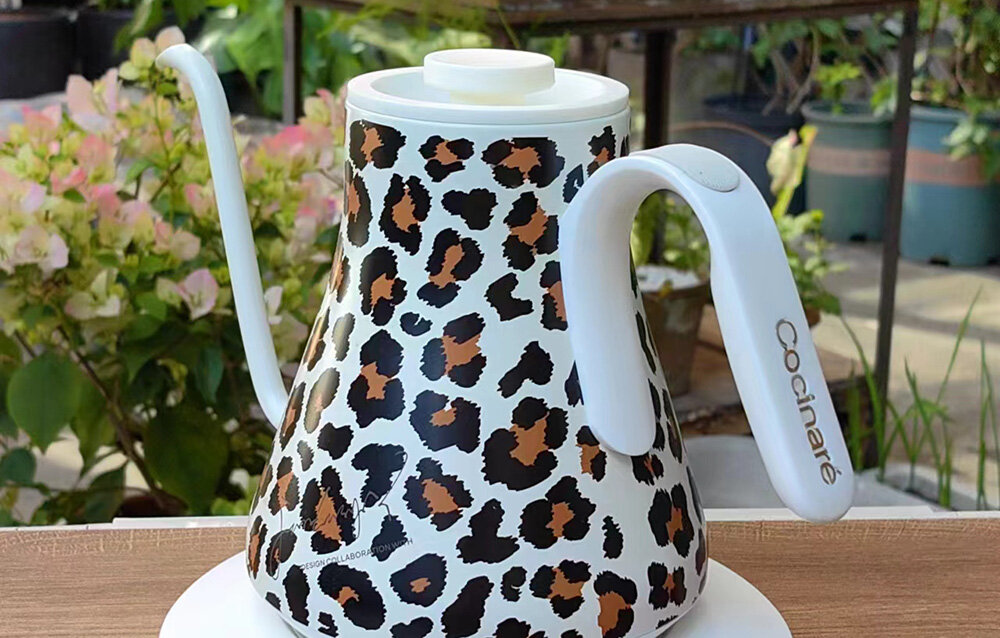Czajnik COCINARE CEK-201 Leopard kawa herbata czekolada napoje czajnik elektryczny pokrętło wyświetlacz łatwa obsługa regulacja temperatury zakres moc timer utrzymanie ciepła pojemność