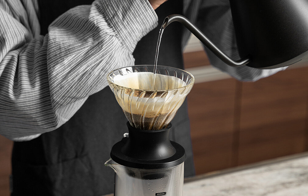 Czajnik COCINARE CEK-201 Tropical Plants regulacja temperatury moc timer ergonomiczny kształt pojemność cicha praca izolacja termiczna stylowy design