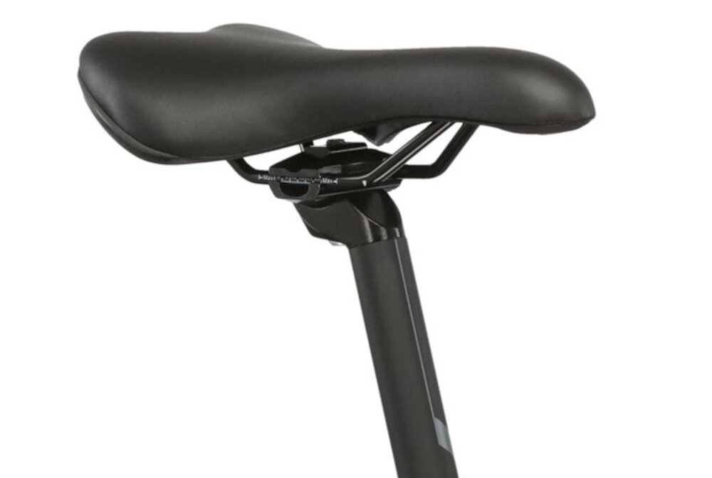 Rower górski MTB KROSS Berg 3.0 M21 27.5 cala męski Pomarańczowy piankowe siodelko ergonomiczna forma minimalizuje nacisk na punkty kontakt z cialem rowerzysty odpowiednie podparcie dla kosci siedzacych