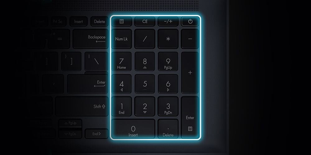 Laptop ASUS ZenBook Pro 17 - Wygodna klawiatura numeryczna 