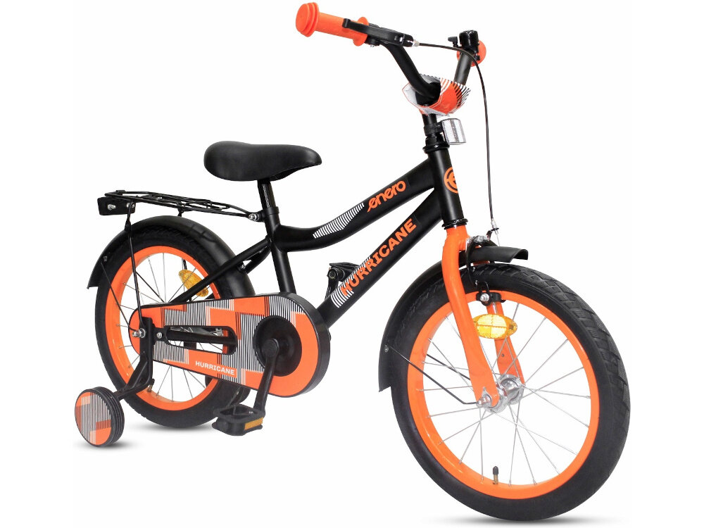 Rower dziecięcy ENERO Hurricane 16 cali dla chłopca Czarno-pomarańczowy rower na białym tle widoczny od przodu pod skosem dla dzieci od 4 do 6 roku życia o masie ciała do 40 kg trwałość wytrzymałość mocna konstrukcja