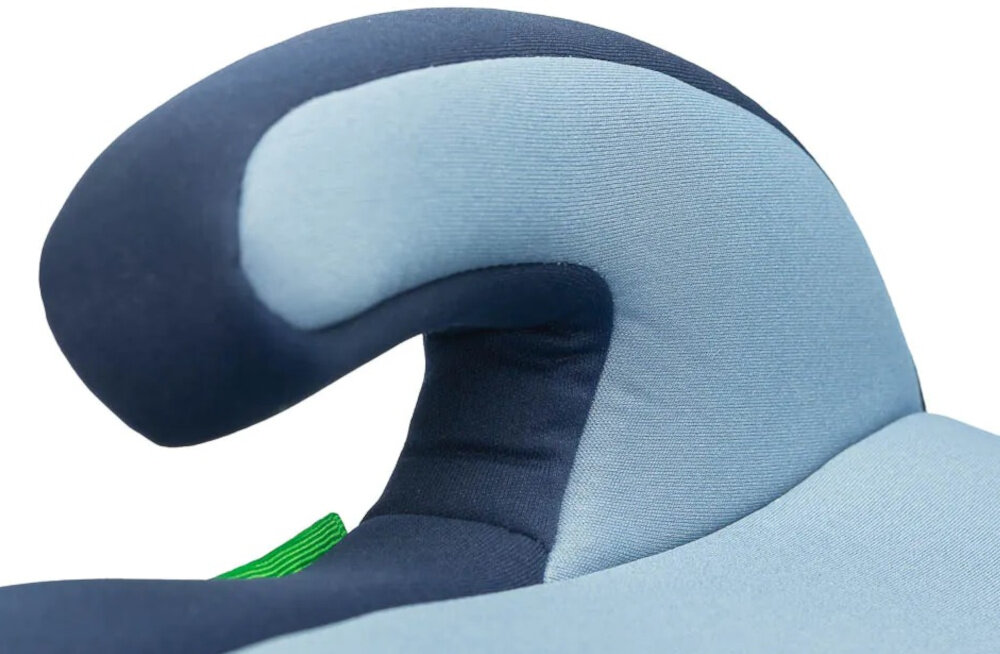 Podstawka samochodowa CARETERO Puma I-Size Granatowo-błękitny zbliżenie na podłokietnik przestronne siedzisko ergonomicznie wyprofilowane podłokietniki wymiary wewnętrzne (38 x 33 cm) swobodne ułożenie nóg i bioder bez uczucia ucisku podłokietniki wspierają naturalne ułożenie rąk prawidłowym prowadzeniu pasa biodrowego