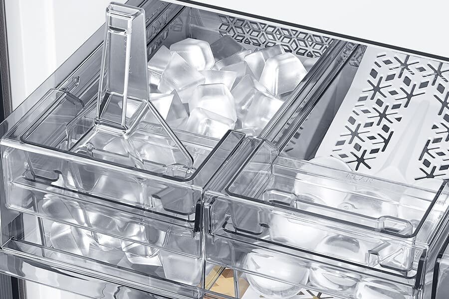 Media Expert - chłodziarko-zamrażarka RF65DB960E22 - ice maker