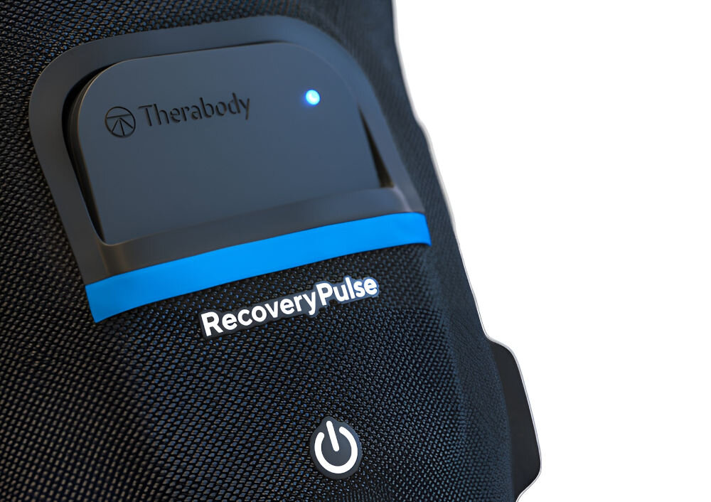 Masażer THERABODY RecoveryPulse ARM TB02760-01 Sleeve Single (rozmiar L) bateria wyjmowana czas pracy jedno ładowanie wymiary kompaktowa wydajne źródło energii mobilność niezawodność