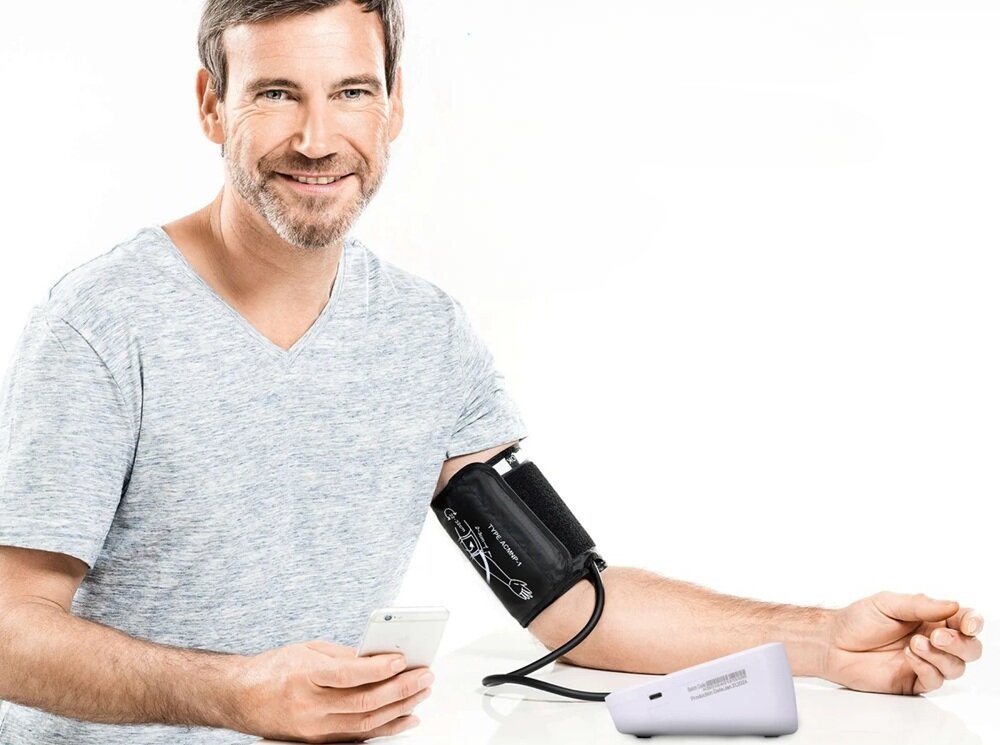 Ciśnieniomierz EXTRALINK Smart Life K-4S Biały ciśnieniomierz w użyciu, szybki pomiar