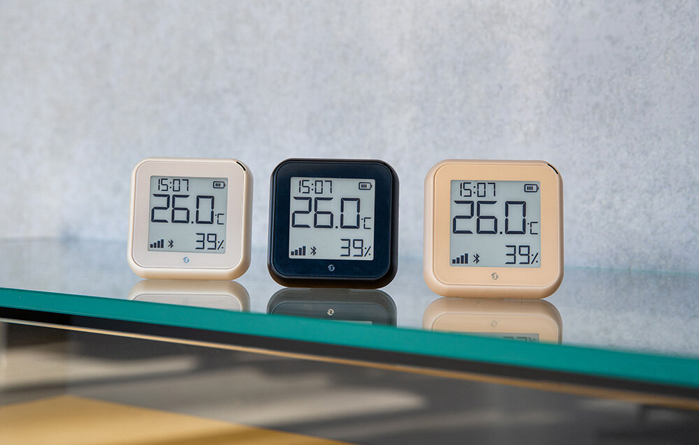 SHELLY GEN3 wilgotności i temperatury mieszkaniach, biurach lub uczelniach 4 baterii AA poprzez podłączenie do portu USB typu C