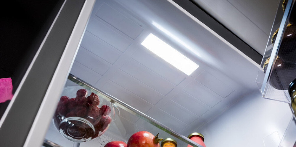 LODÓWKA AMICA FK3776.2DFZHC Oświetlenie LED