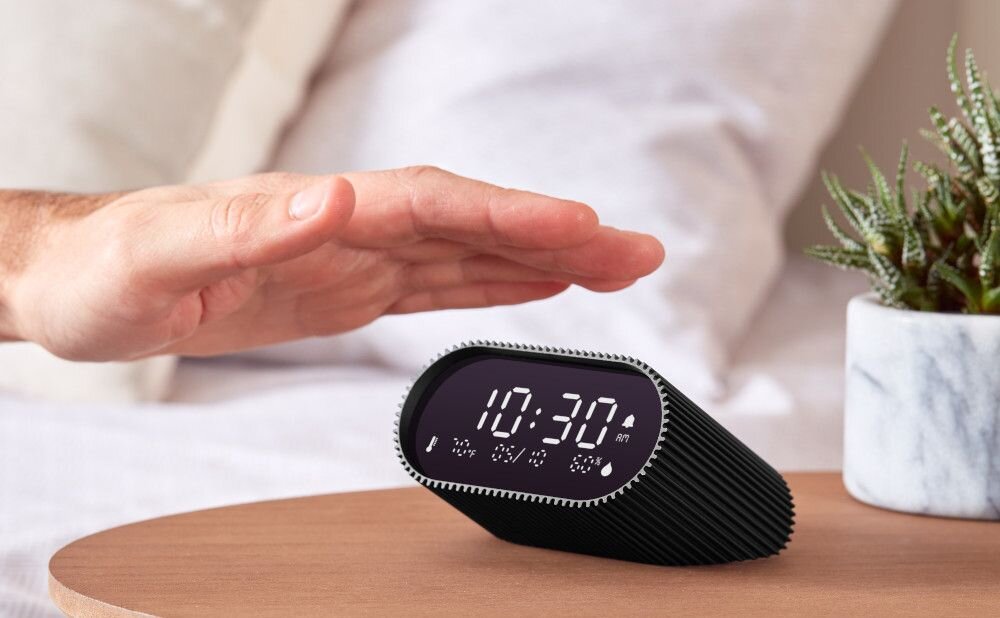 Budzik LEXON Ray Clock styl wyswietlacz sen prezentacja