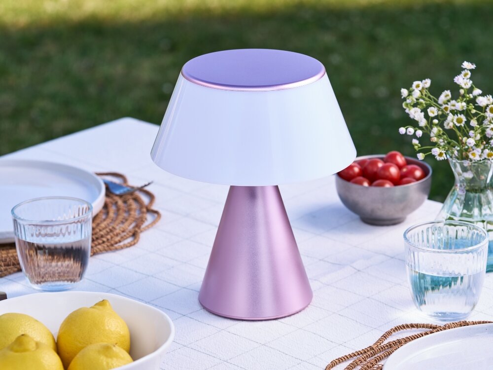 Lampa stołowa LEXON Luma XL LH98MD Złoty
            lampa na stole czas pracy bateria akumulator usb-c bezprzewodowo ipx4 na zewnątrz