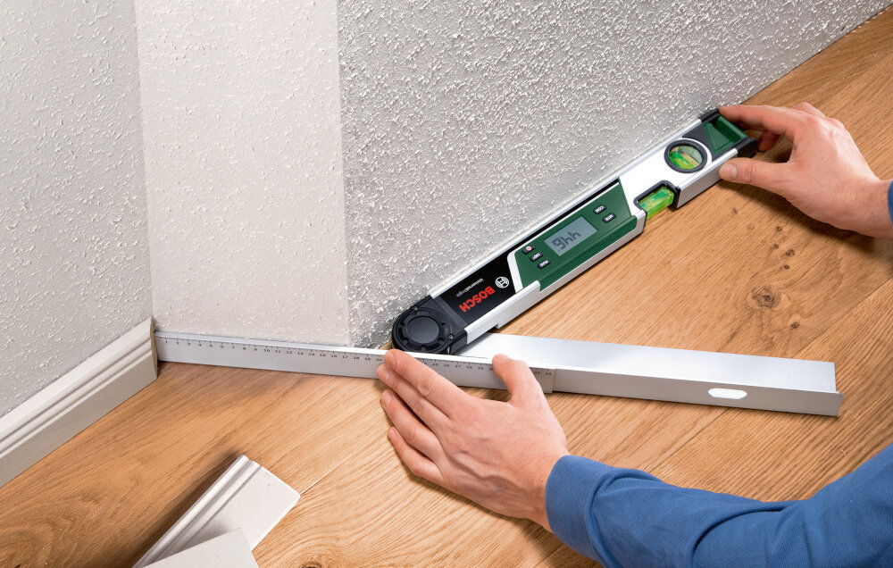 Kątomierz cyfrowy BOSCH Universal Angle 06036760Z1 dokladnosc pomiarowa katow ± 0,2° dokladnosc poziomnic ± 1,5° katy dopelniajace do 180° dokladkosc obliczen ± 0,1° cyfrowy wyswietlacz po jednym przycisku dla kazdej funkcji