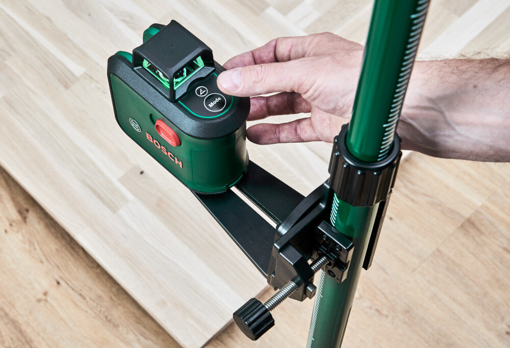 Laser krzyżowy BOSCH Advanced Level 360 0603663BZ0 prosta obsluga zasilanie 4 baterie 1,5 V typu AA