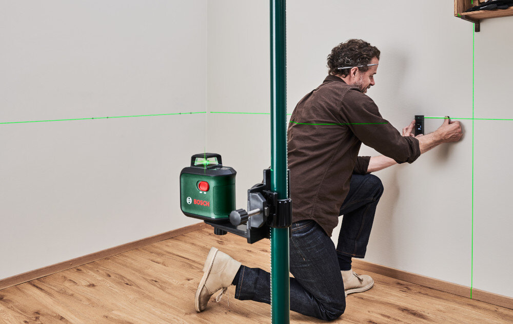 Laser krzyżowy BOSCH Advanced Level 360 0603663BZ0 obudowa w ponad 80% wykonana z tworzywa pochodzacego z recyklingu niewielkie wymiary 117 x 80 x 126 m lekka waga 0,520 kg
