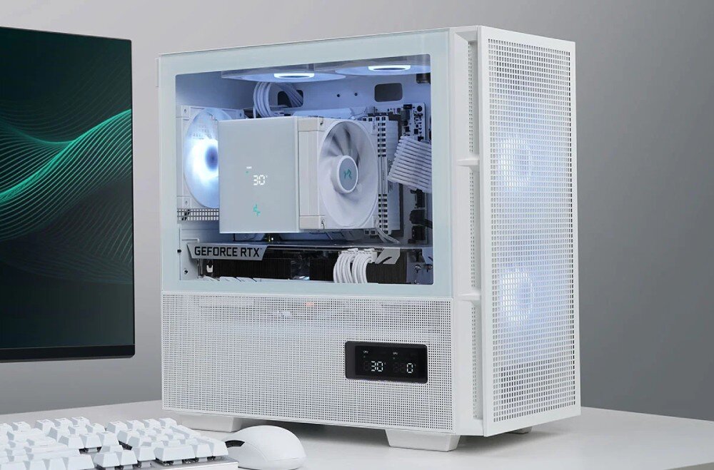 Obudowa DEEPCOOL CH360 Digital Biały Zbliżenie na siatkę typu mesh z wbudowanym ekranem cyfrowym wyświetlającym wartości 30 i 0 obok oznaczeń 'CPU' oraz 'GPU'