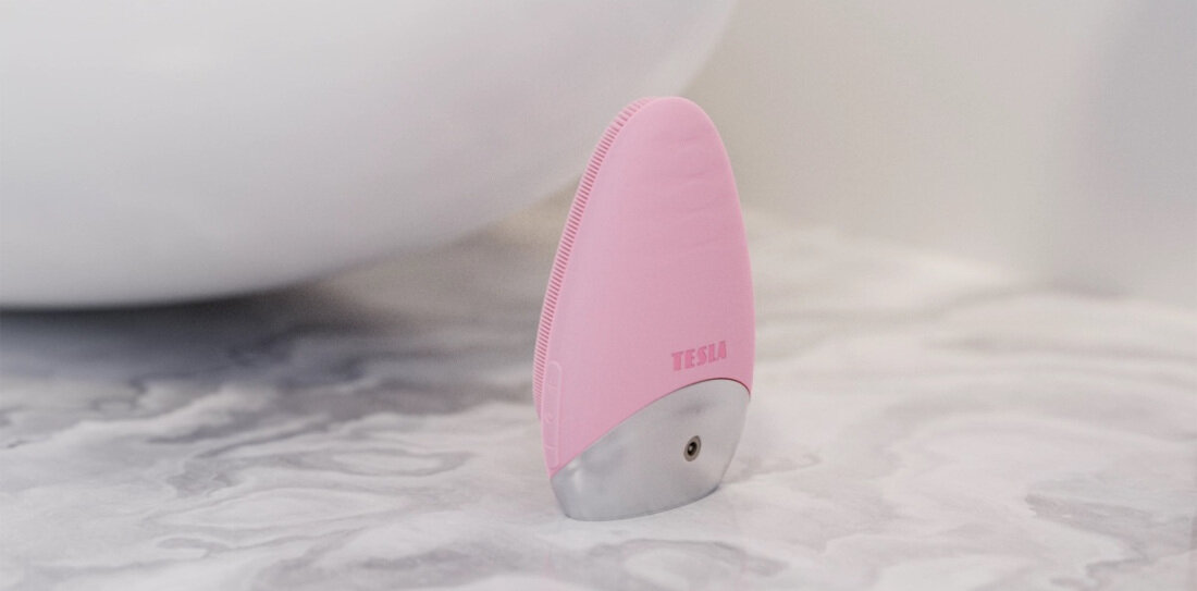 Szczoteczka do twarzy TESLA Cleaning Face Brush Długi czas pracy ładowanie użytkowanie