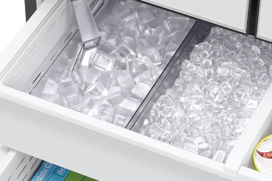 Lodówka RF24BB620EB1 - Ice Maker: fotografia