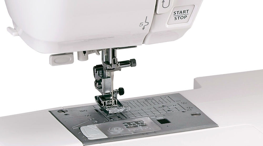 Maszyna do szycia JANOME DM7200 regulowany docisk stopki funkcje transport dolny trudne materiały grube elastyczne cieńskie płynność precyzja obcinanie nici suwak prędkości szycia przycisk oświetlenie igły szycie wstecz