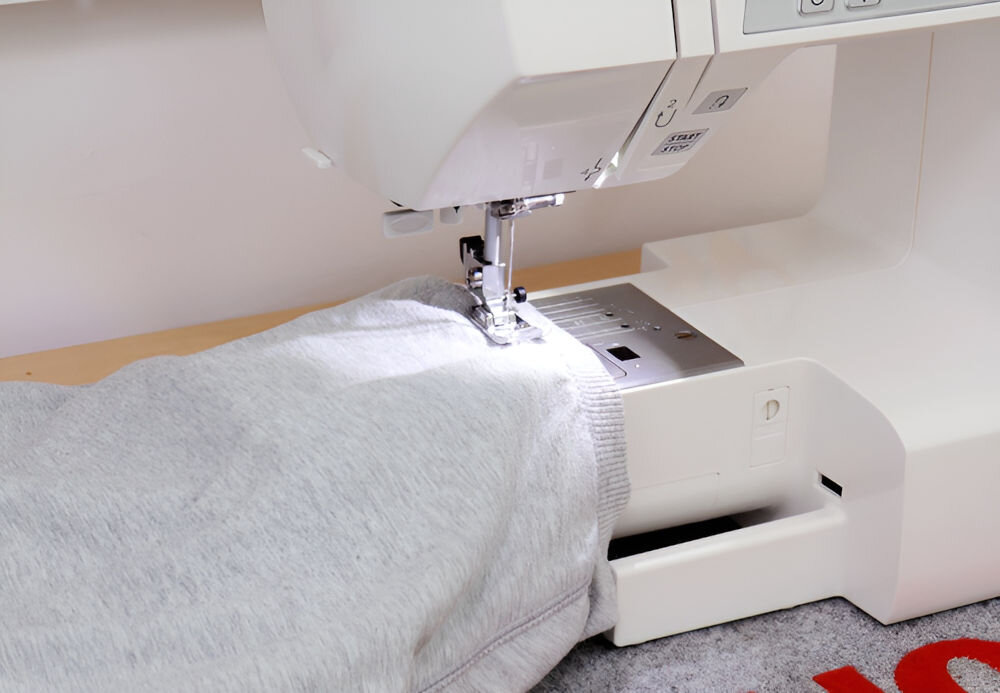 MASZYNA DO SZYCIA JANOME 360DC wolne ramię wszywanie podwijanie szycie dookoła