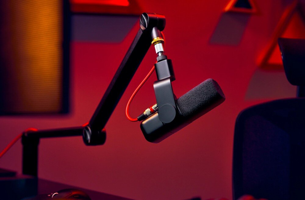 Mikrofon LOGITECH Yeti Studio Biały mocowanie wstrząsy konstrukcja