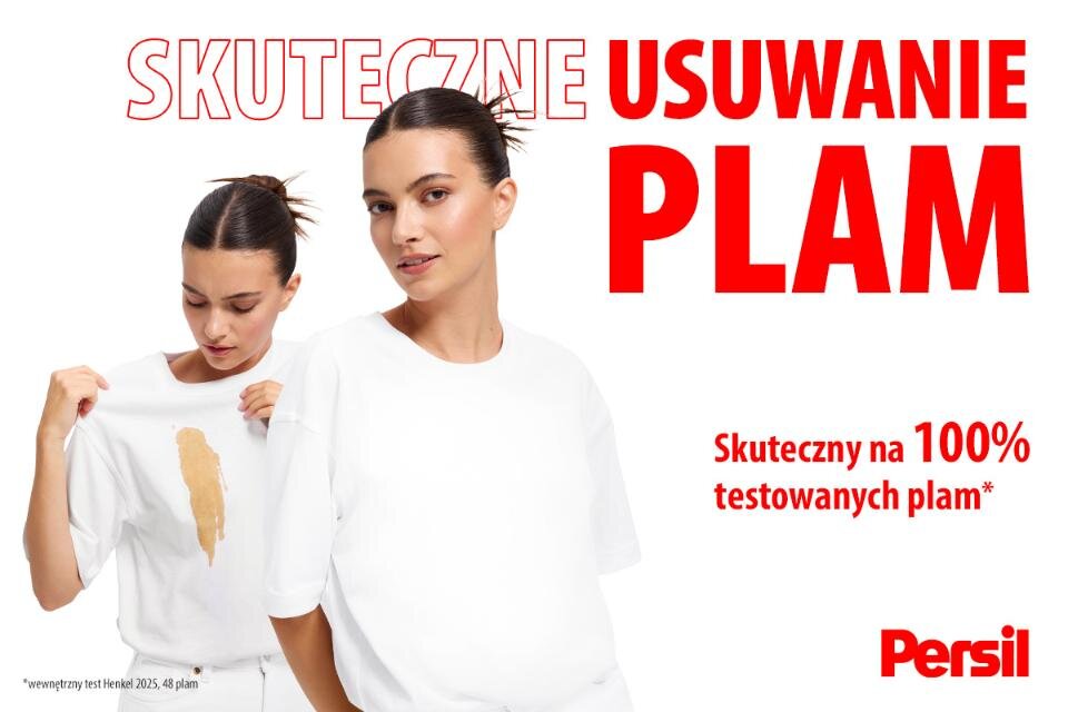 Na obrazie widoczne są dwie osoby w białych koszulkach, jedna z nich trzyma koszulkę z plamą. Tekst na obrazie: \'SKUTECZNE USUWANIE PLAM\', \'Skuteczny na 100% testowanych plam*\', \'Persil\'.