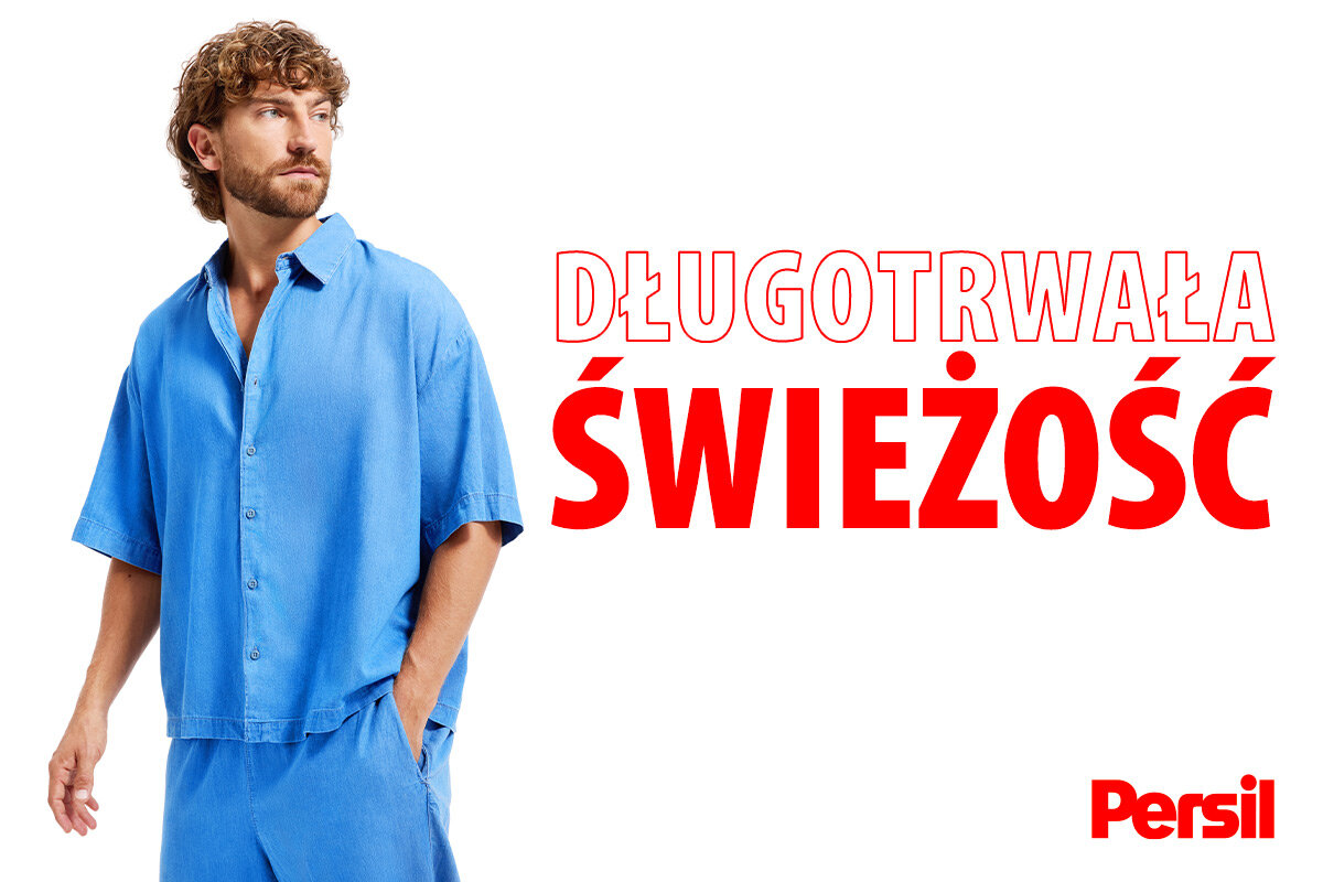Mężczyzna w niebieskim ubraniu stoi obok napisu \'DŁUGOTRWAŁA ŚWIEŻOŚĆ\'. W prawym dolnym rogu znajduje się logo Persil.
