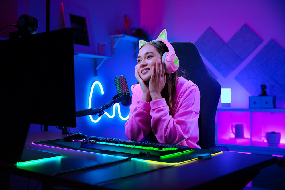 Mikrofon RAZER Seiren V3 Chroma studyjnej częstotliwości próbkowania, zmianę podświetlenia wybór odrębnych głośności Razer Synapse