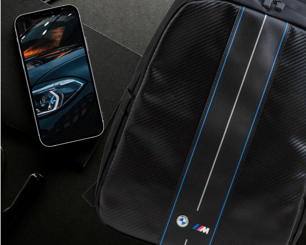 Plecak na laptopa BMW Carbon Blue Stripes funkcjonalnosc ekskluzywnosc