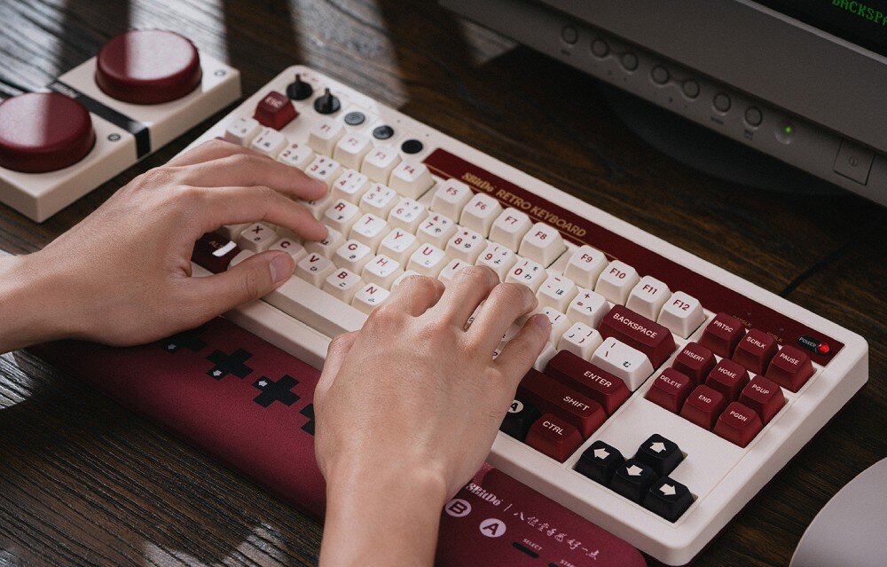 Klawiatura 8BITDO Fami Edition przeznaczenie styl wielkość przełączniki