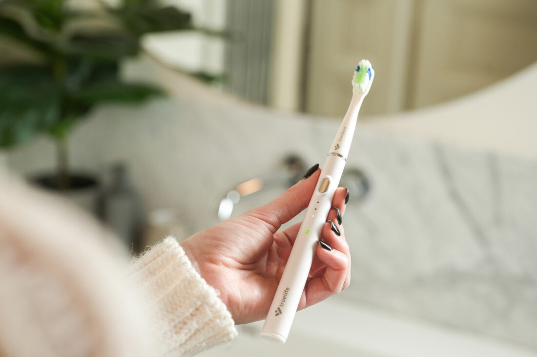 Szczoteczka soniczna TRUELIFE SonicBrush Slim20 Różowy Bezpieczna i trwała Obudowa z klasą wodoodporności IPX7 Wysokiej jakości materiały