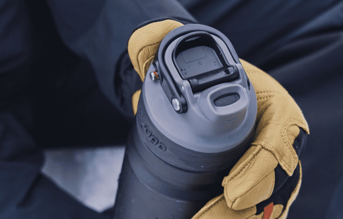 Termos CONTIGO Free Flow Czarny system Autoseal® szczelność ochrona rozlanie przeciekanie napój obsługa łatwość użytkowania
