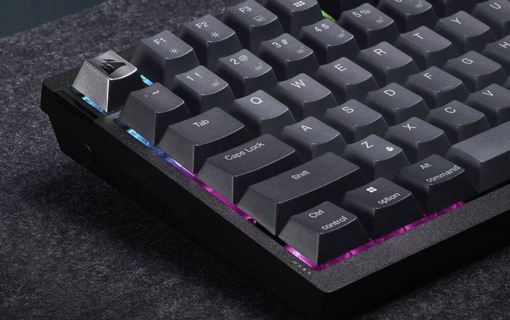 Klawiatura CORSAIR K65 Plus podświetlenie kolory efekty