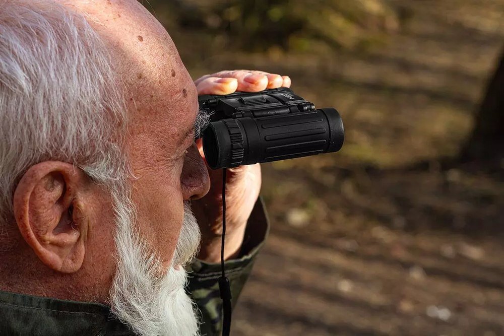 Lornetka NEO TOOLS 8x21 regulacja ostrości śruba skupienia