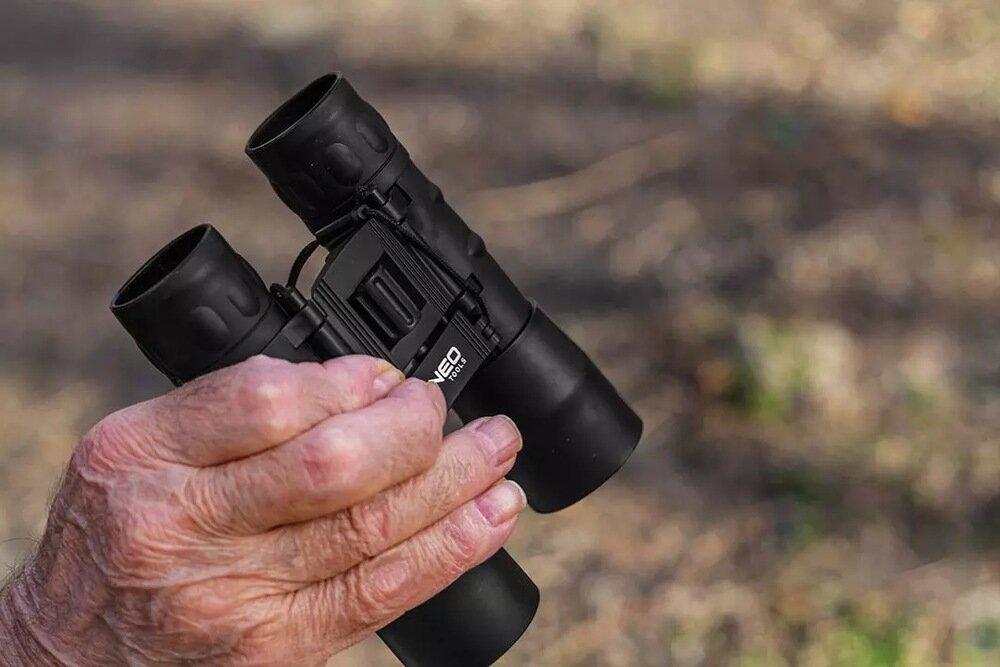 Lornetka NEO TOOLS 12x32 obserwacja przyrody mobilna konstrukcja optyka