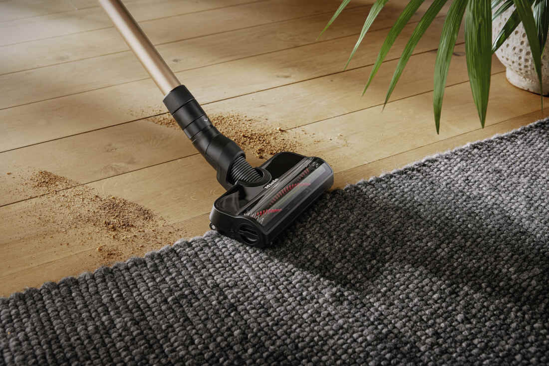 Odkurzacz MIELE Duoflex HX1 Carcare elektroszczotka MultiFloor podłoga powierzchnia dostosowanie prędkośc wałek szczotkowy wydajność zasysania rezultaty