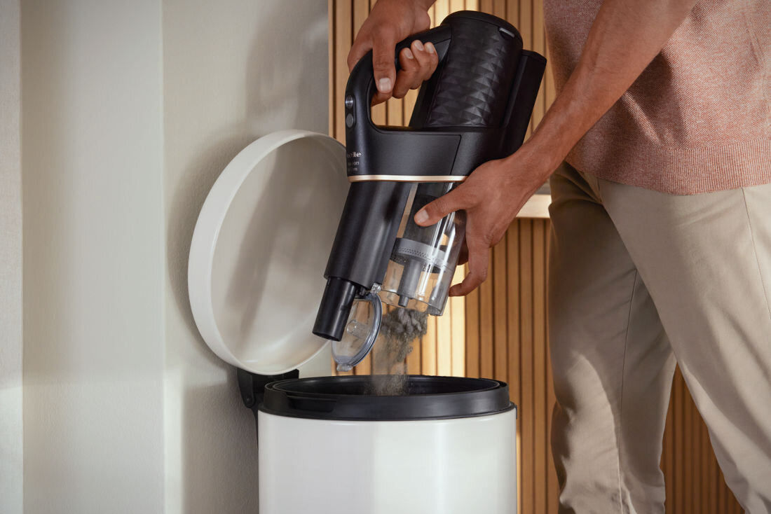 Odkurzacz MIELE Duoflex HX1 Total Care Łatwe czyszczenie opróżnianie pojemnika kurz funkcja Click2open higiena