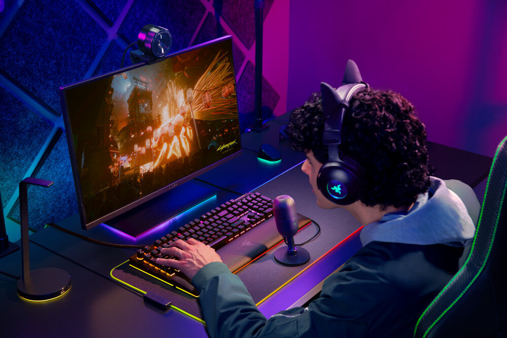 Mikrofon RAZER Seiren V3 Mini niewielkich rozmiarów (około 162 x 91 x 91 mm) streamingu na żywo, gry kreowania treści audio kapsułę pojemnościową jakość oraz wyrazistość