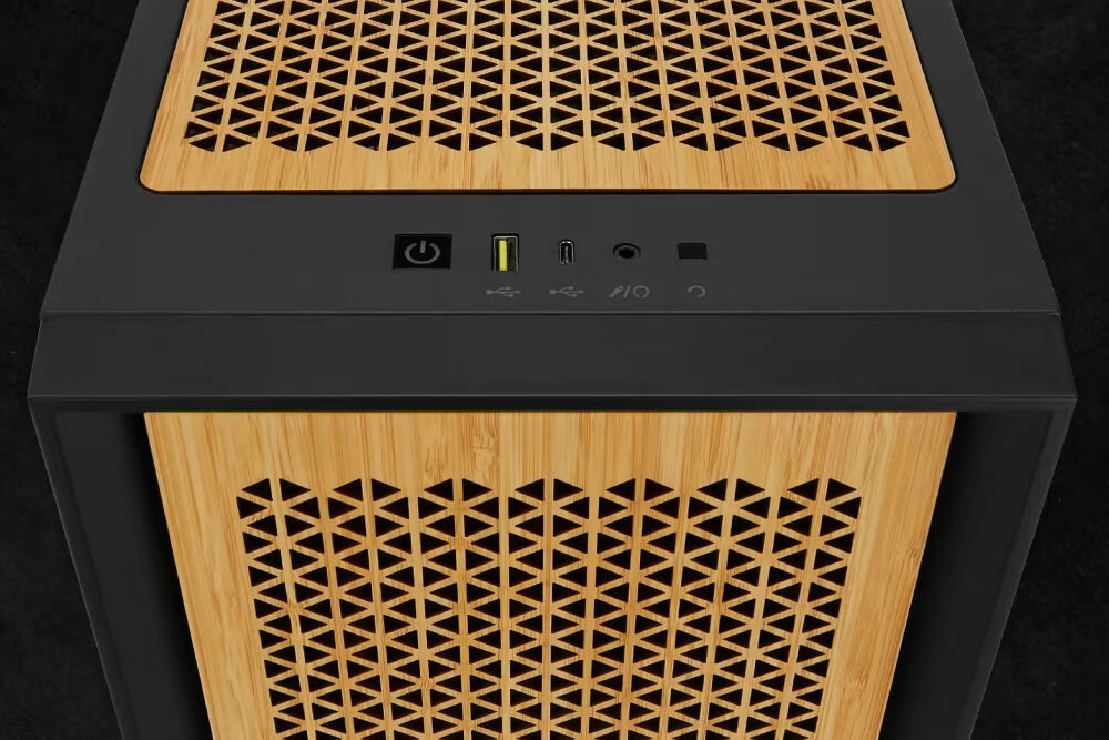 Komputer XQUANTUM Creator GeForce RTX Studio RS-I5-4060TIWH i5-14400F 32GB RAM 1TB SSD GeForce RTX4060Ti Windows 11 Pro obudowa