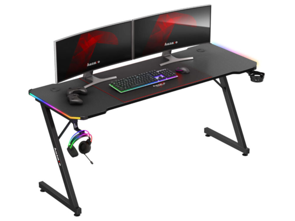 Biurko gamingowe HUZARO Hero 4.8 RGB Czarny prezentacja biurka od przodu pod kątem z akcesoriami na białym tle