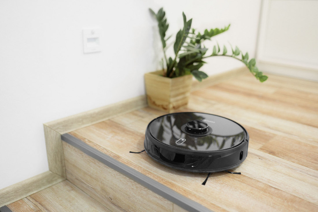 Robot sprzątający CONCEPT VR3400 2w1 Real Force Laser 3D do wszystkich powierzchni uniwersalna szczotka obrtoowa dwie szczotki boczne