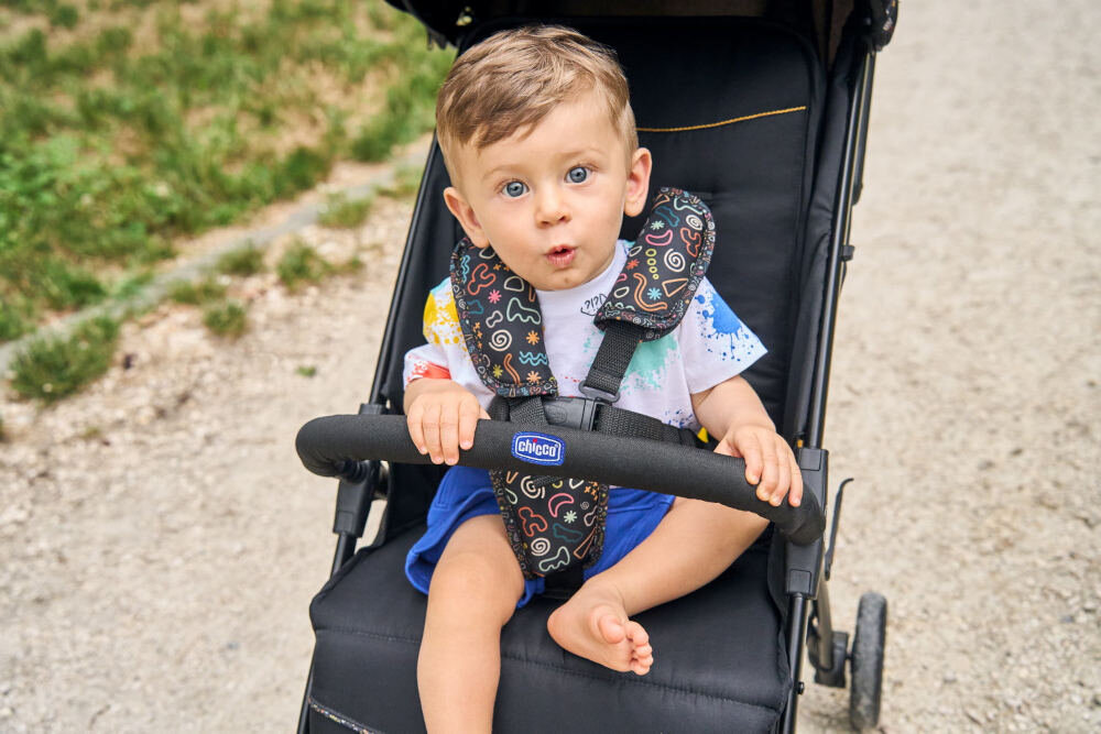 Wózek dziecięcy CHICCO Niebieski  komfort wsparcie Regulowany podnóżek miękkie siedzisko długie oparcie