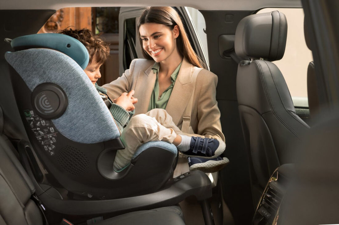 Baza do fotelika CHICCO Full 360 i-Size (0-18 kg) Czarny Bezpieczny montaż isofix noga stabilizująca bezpieczna