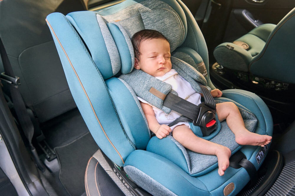 Fotelik samochodowy CHICCO Seat3Fit I-Size Air (0-25 kg) Czarny Wkładka redukująca kąt siedzenia ułożenie głowy komfort ochrona