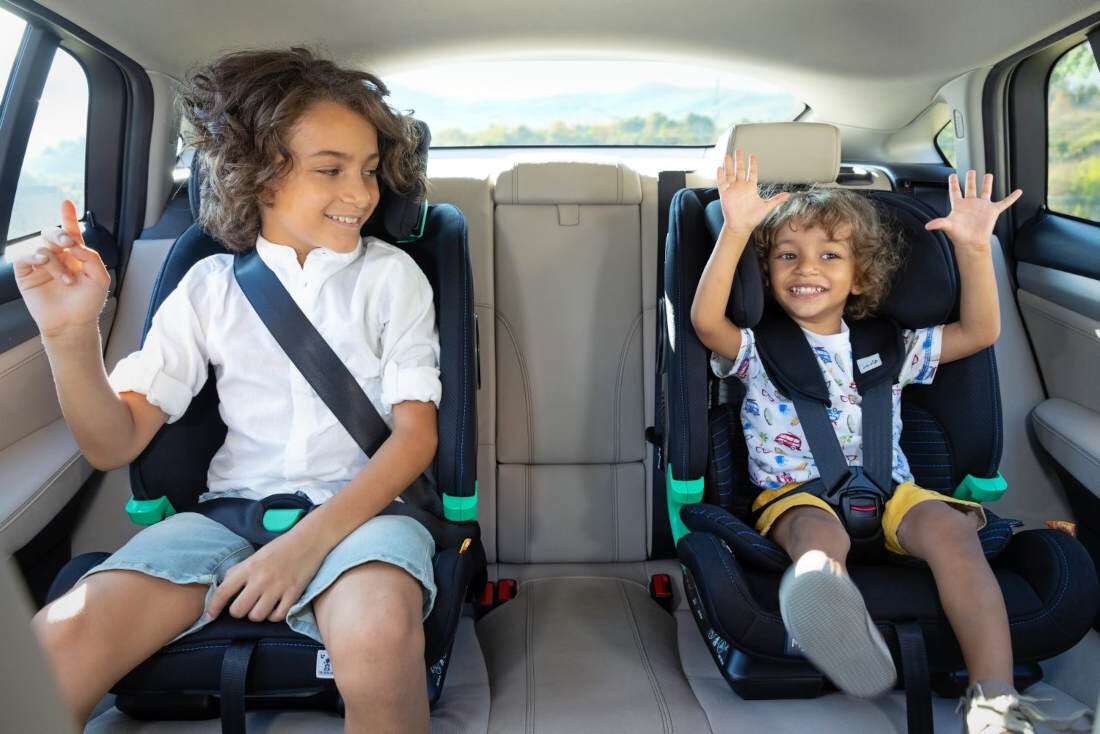 Fotelik samochodowy CHICCO MySeat I-Size Air (9-36 kg) Beżowy wzrost dostosowanie trzy pozycje odchylenia Regulowany zagłówek 13 pozycji